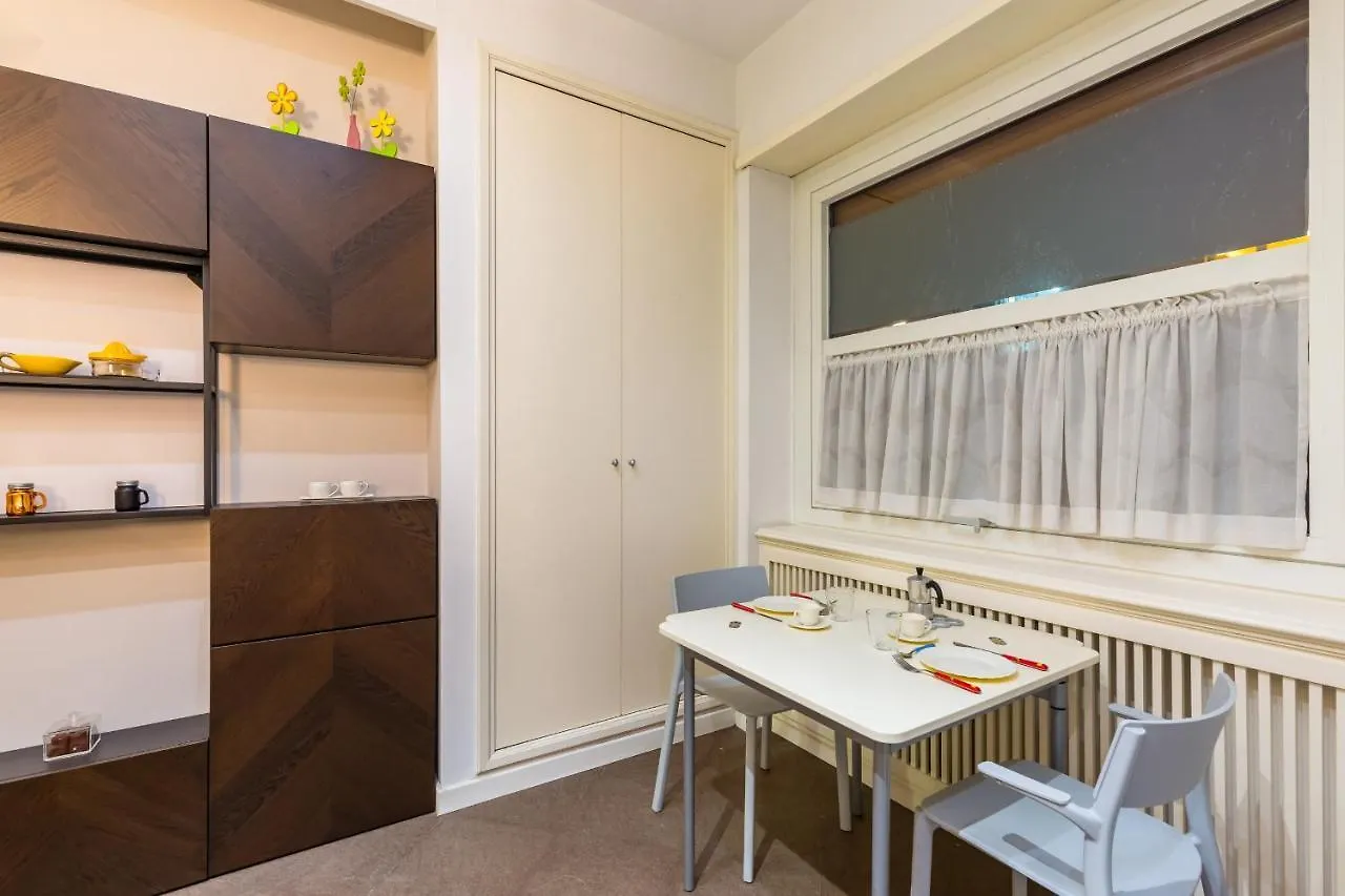 Stylish Apartment At Piazza Municipio By Wonderful Italy Neapol