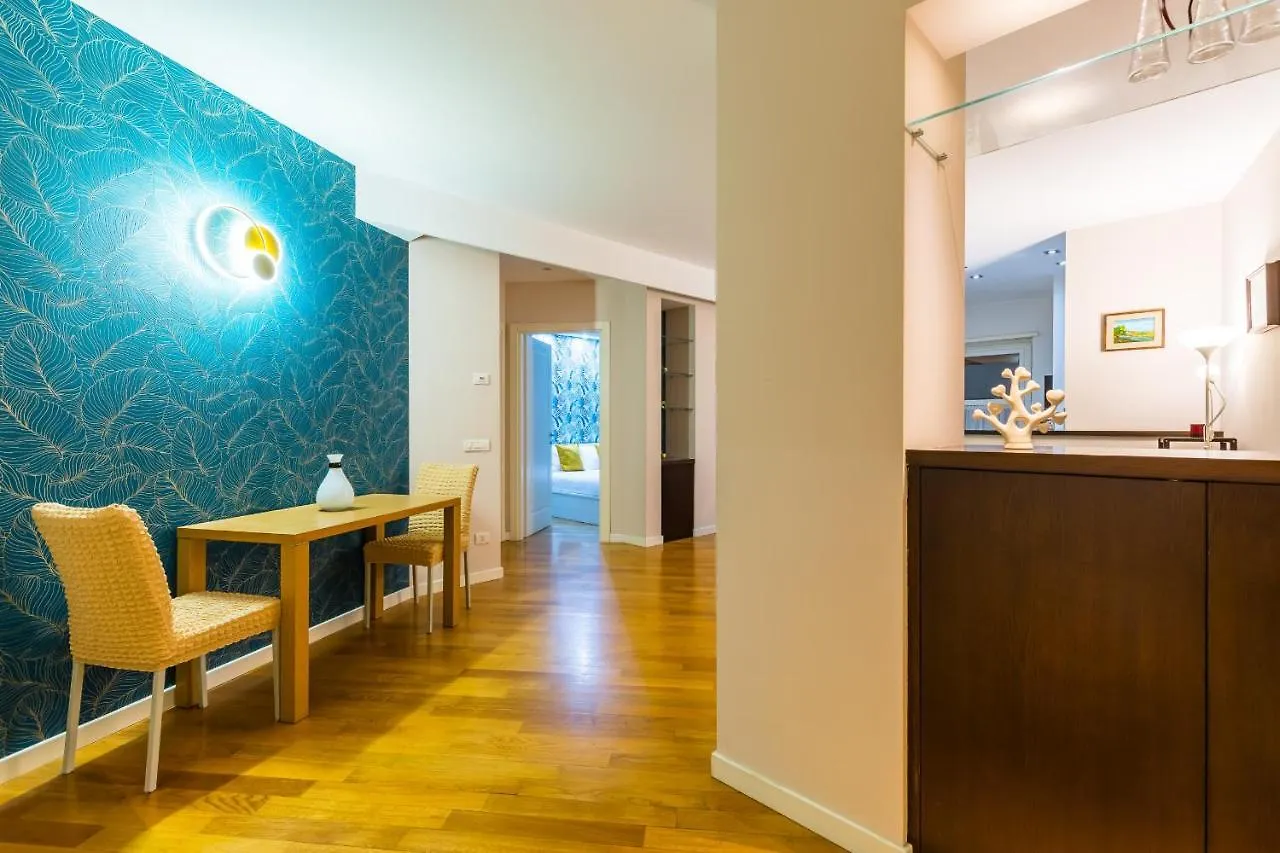 Stylish Apartment At Piazza Municipio By Wonderful Italy Neapol