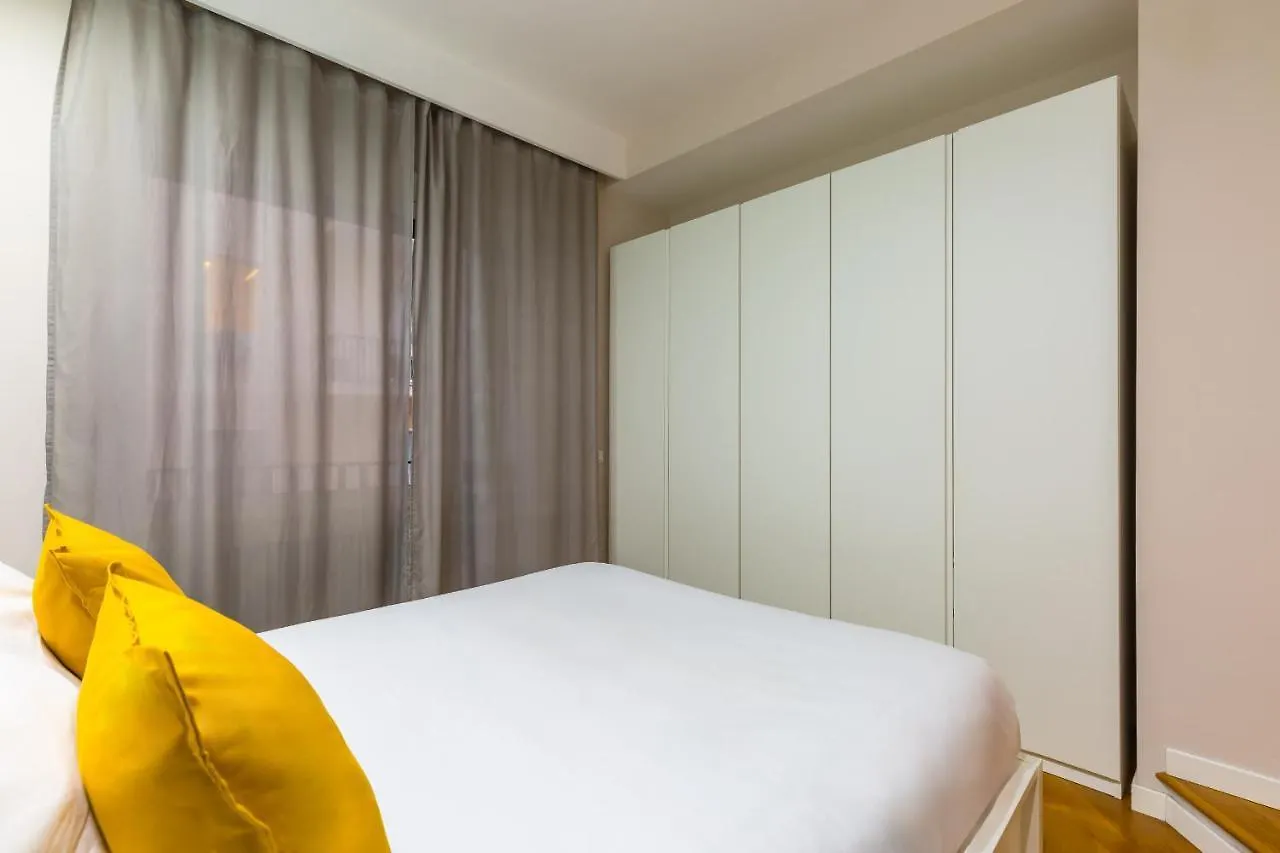 Stylish Apartment At Piazza Municipio By Wonderful Italy Neapol