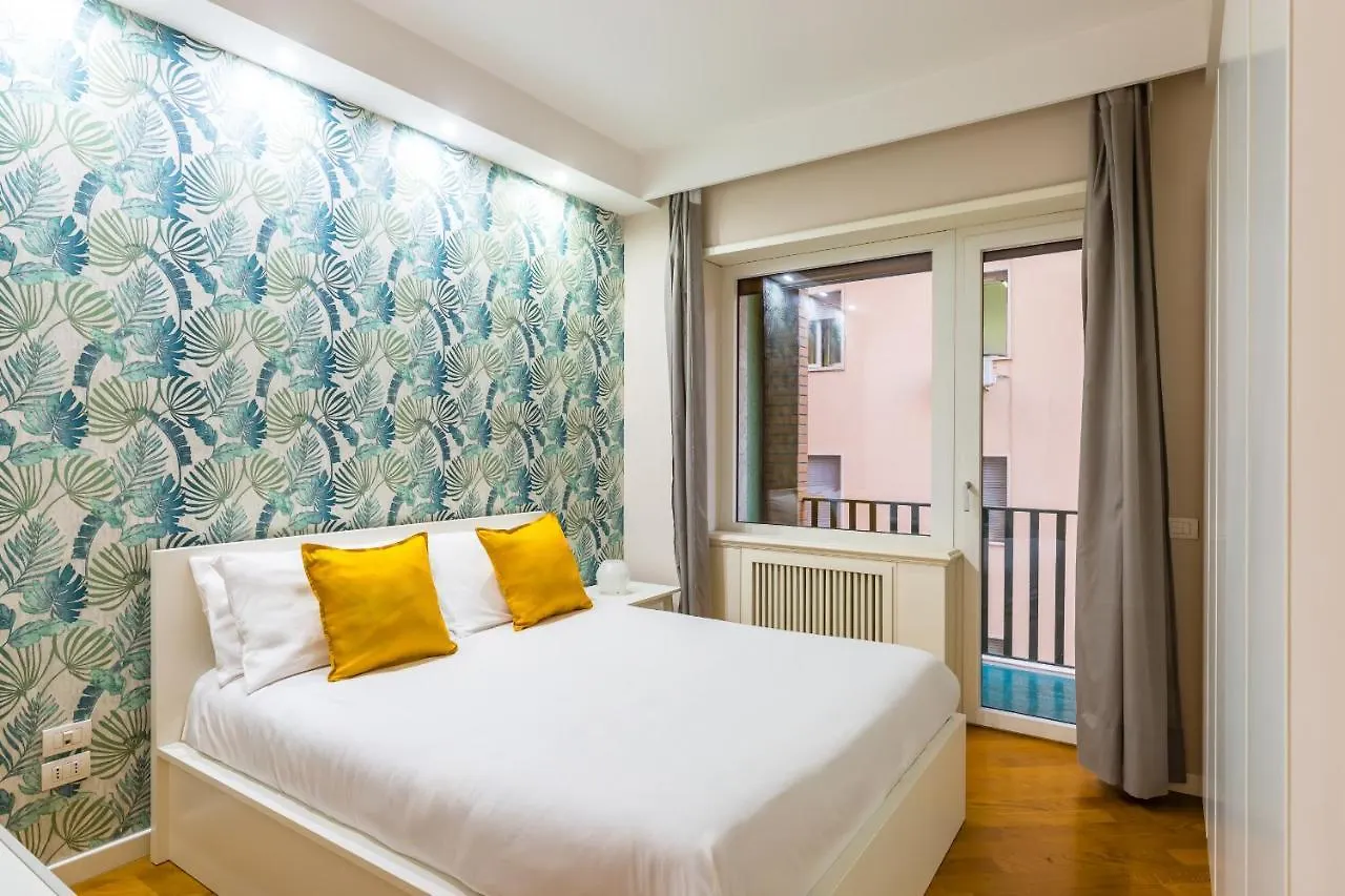 Stylish Apartment At Piazza Municipio By Wonderful Italy Neapol